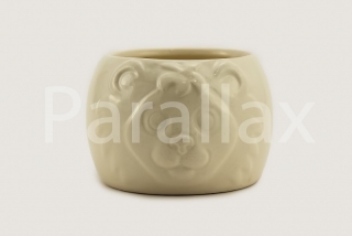 Porcelánový kvetináč, Lev